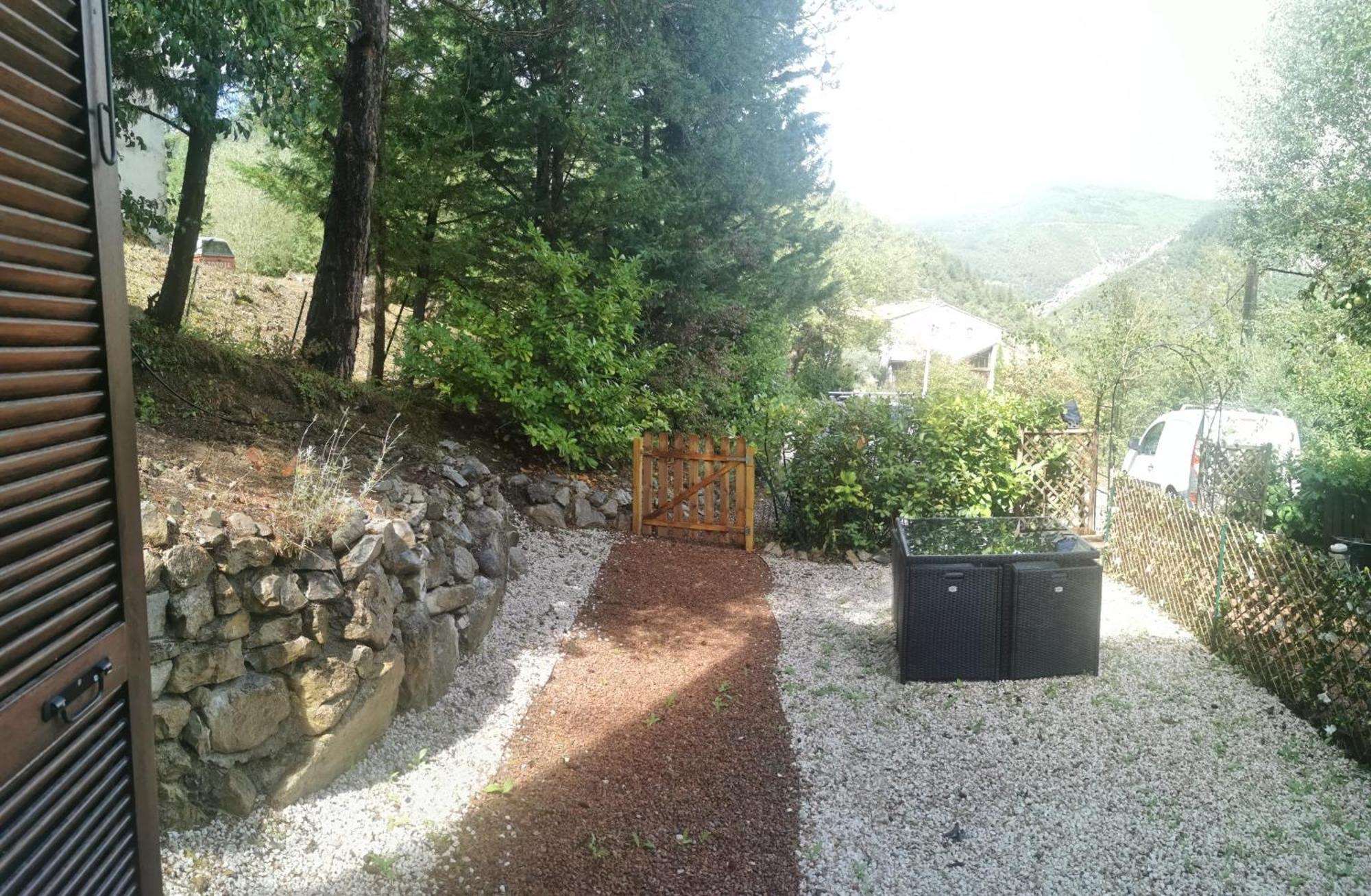 Chez Vero Et Bernard Entrevaux Luaran gambar